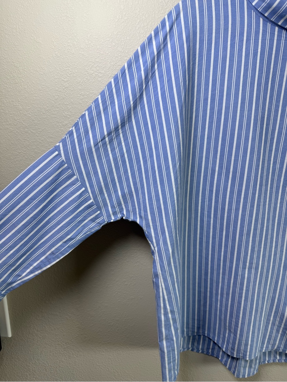 Gibson Asymmetrical Collar Blue White Stripe Top Cotton Blend Pullover Shirt LG - Picture 6 of 14